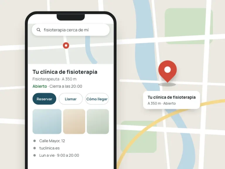 Captura ilustrativa de una búsqueda local en el móvil: la ficha de una clínica de fisioterapia con horario, dirección y botones para reservar, llamar o llegar, sobre un mapa.